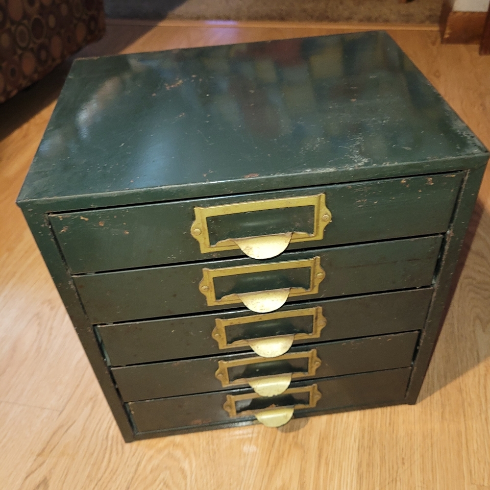 Vintage Desktop Cabinet - Picture 9 of 10